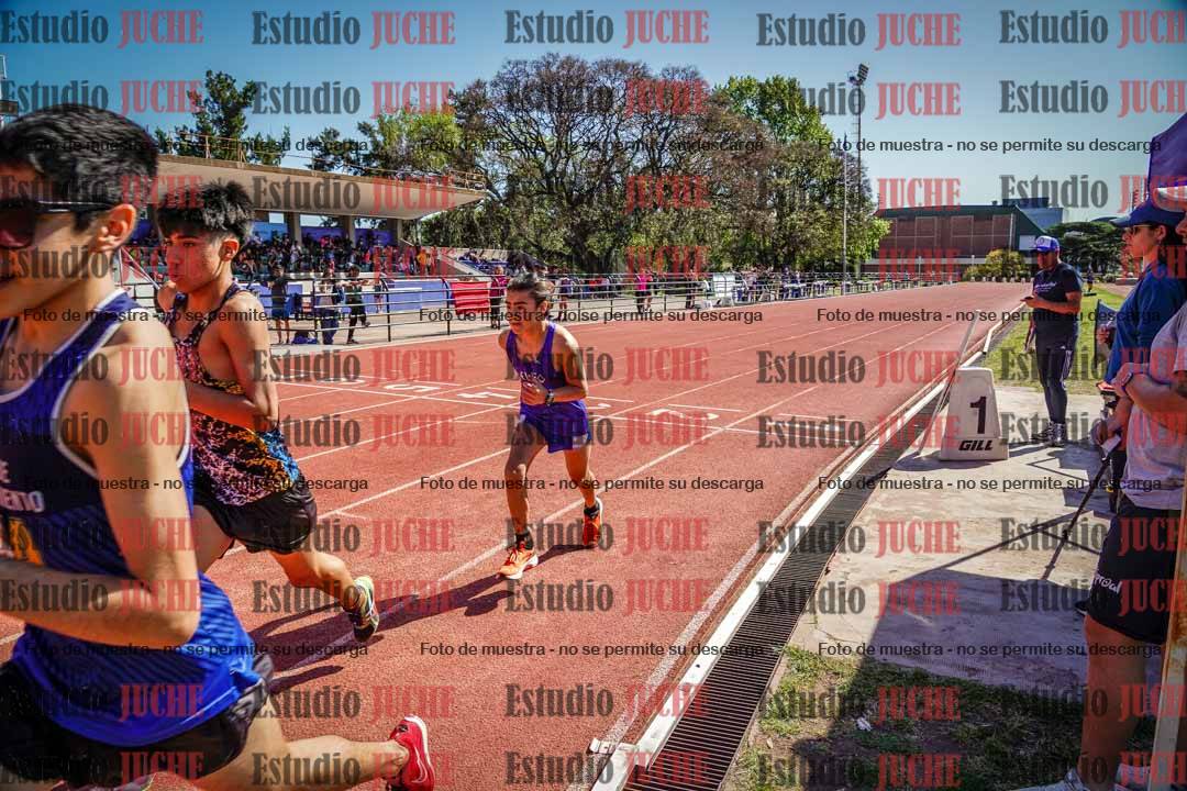 Fotos de los 2400 m de varones