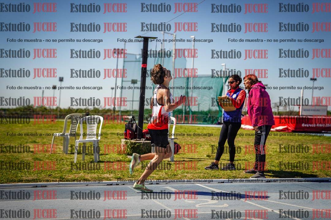 Fotos de los 600 m llanos de varones