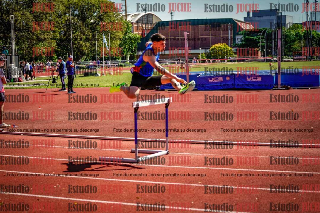 Fotos de los 400 m con vallas de varones