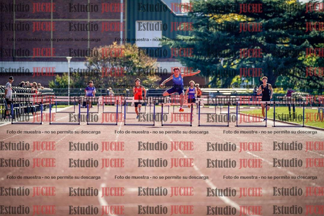 Fotos de los 400 m con vallas de varones
