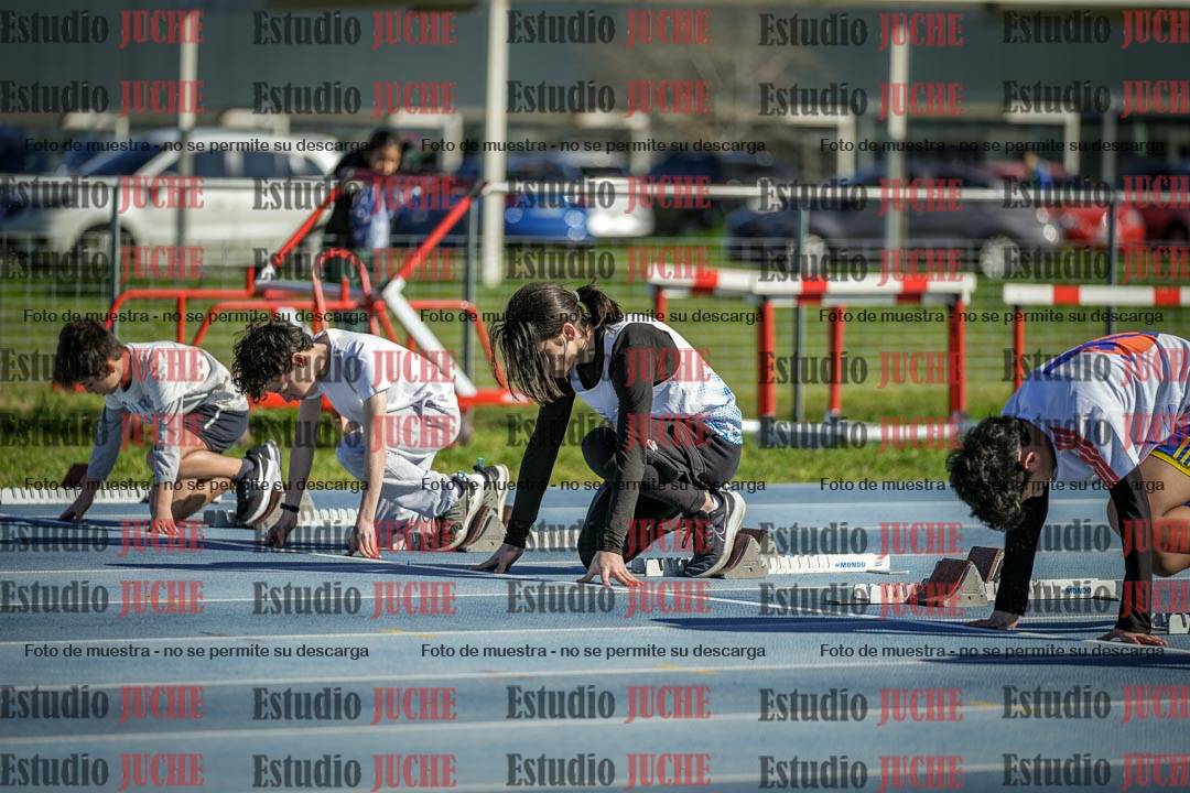 Fotos de los 80 m llanos de varones - U14