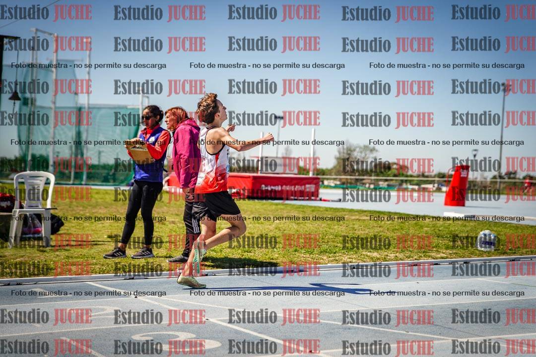 Fotos de los 600 m llanos de varones