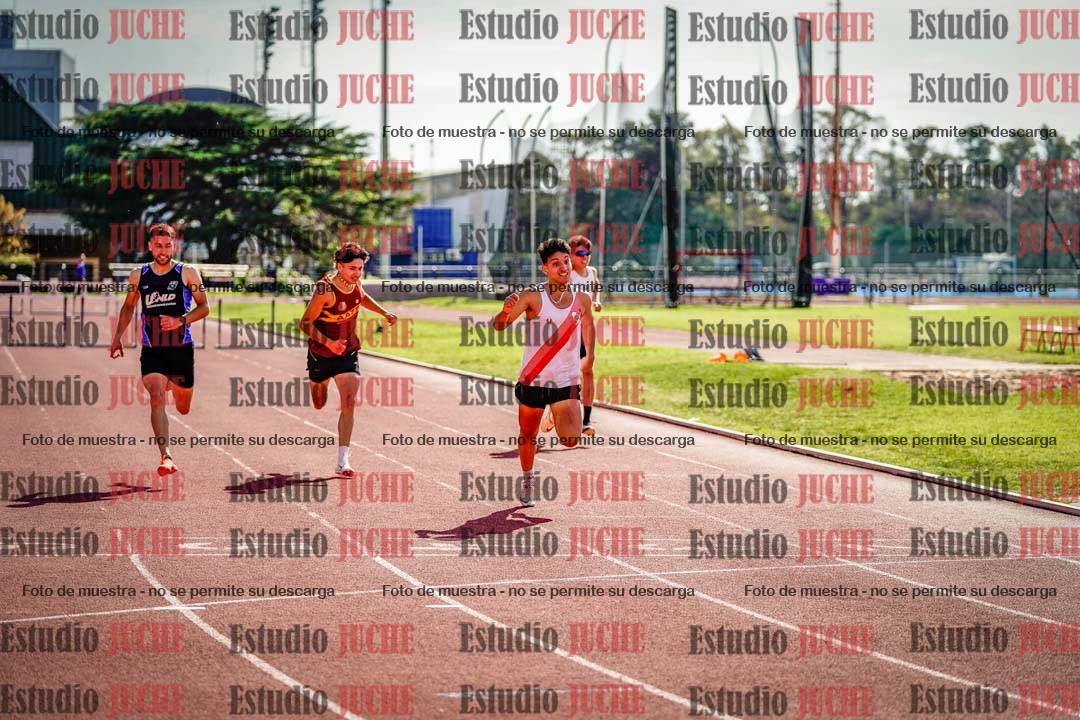 Fotos de los 400 m con vallas de varones
