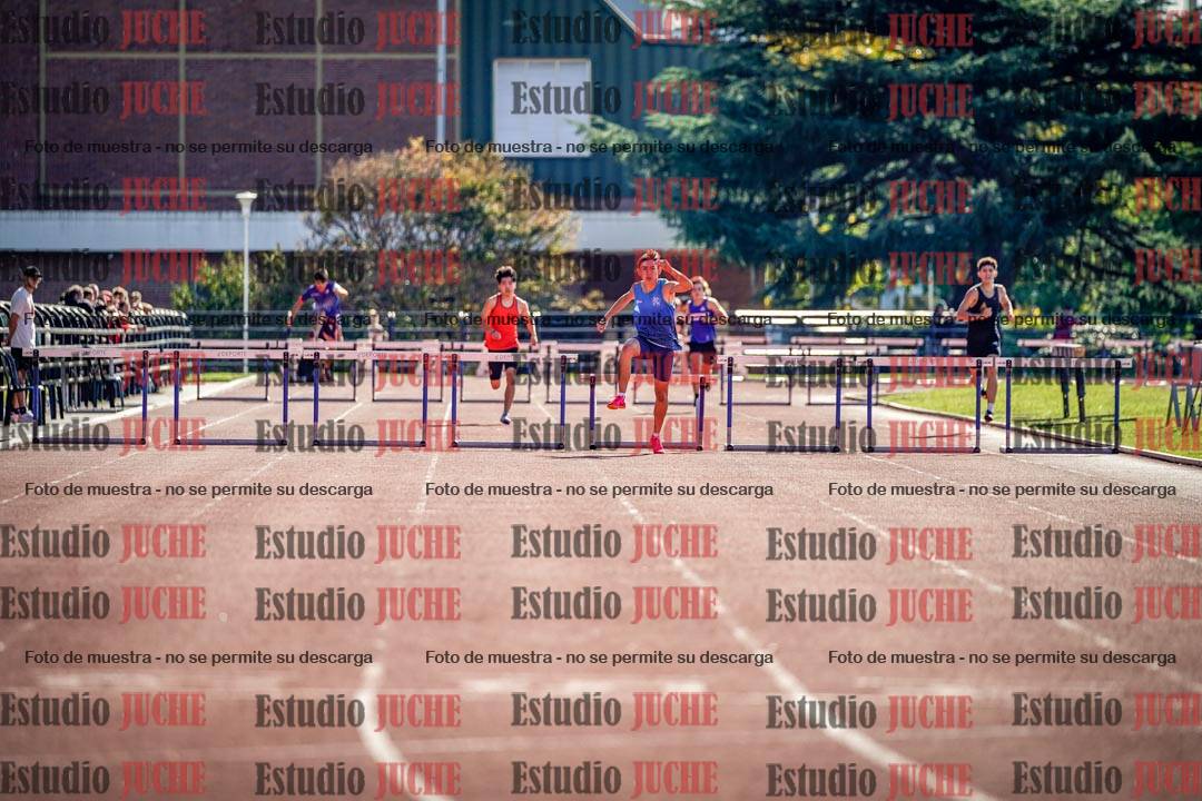 Fotos de los 400 m con vallas de varones
