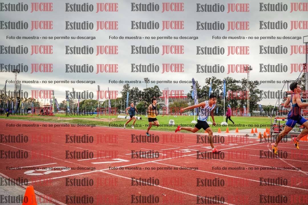 Fotos de los 400 m con vallas de varones