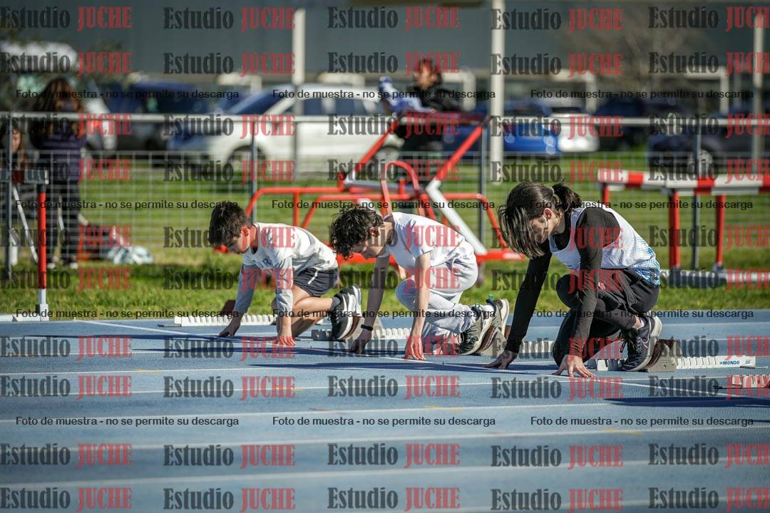 Fotos de los 80 m llanos de varones - U14