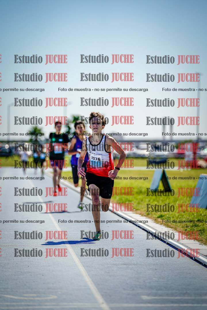 Fotos de los 600 m llanos de varones
