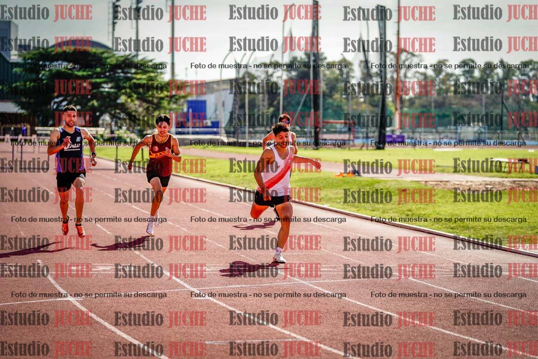 Fotos de los 400 m con vallas de varones