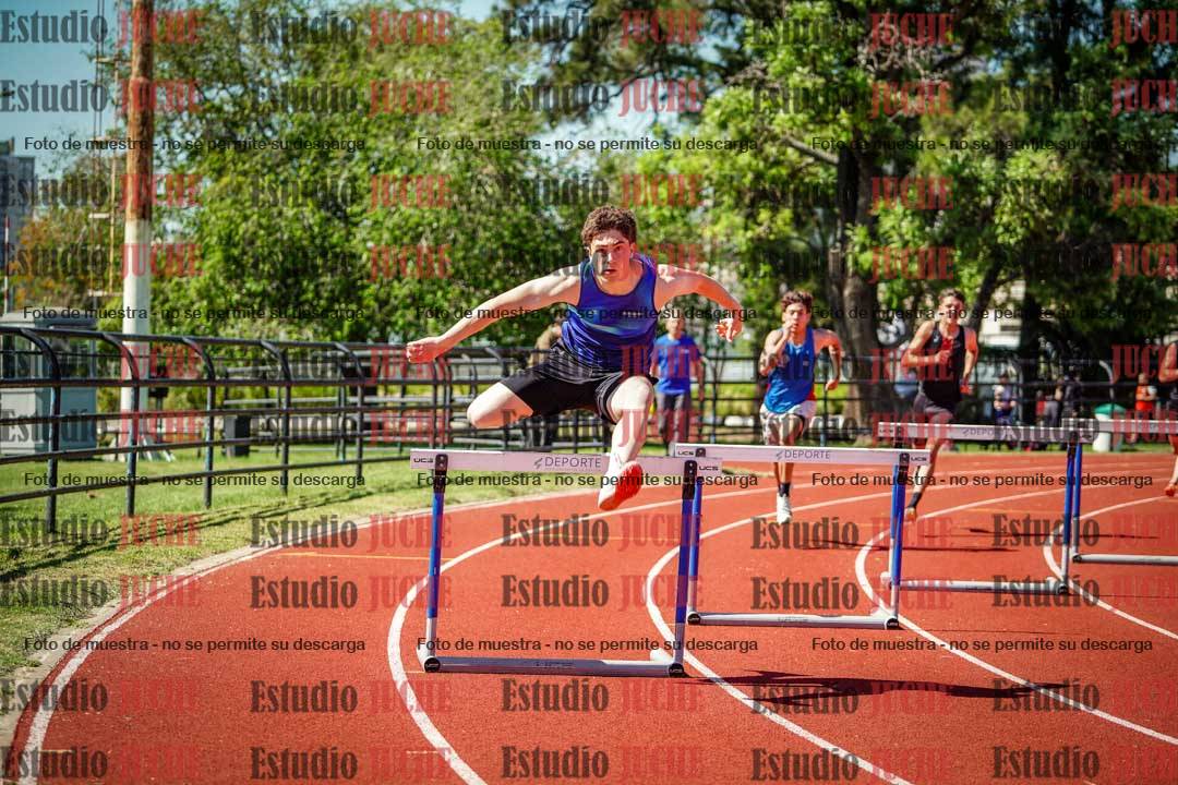 Fotos de los 400 m con vallas de varones