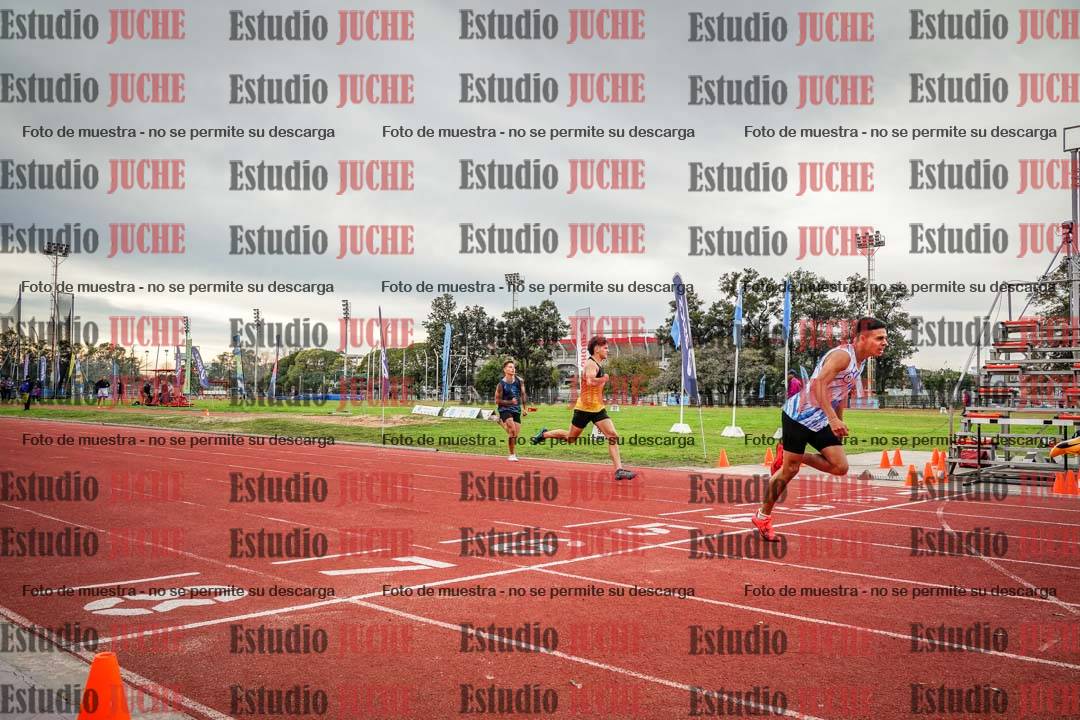 Fotos de los 400 m con vallas de varones