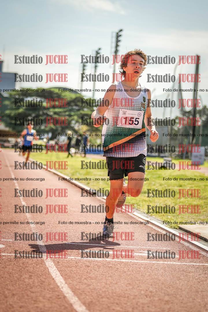 Fotos de los 1500 m con obstáculos de varones
