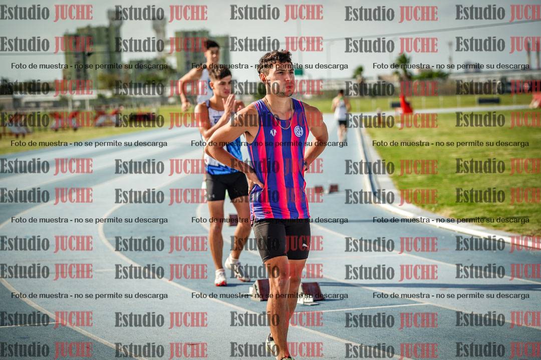 Fotos de los 400 m llanos de varones