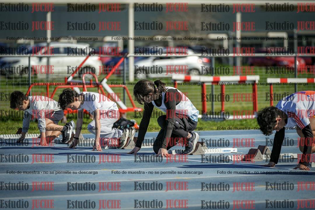 Fotos de los 80 m llanos de varones - U14