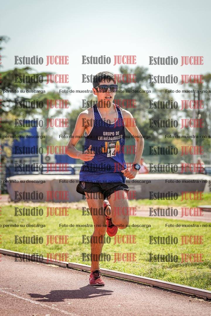 Fotos de los 2400 m de varones