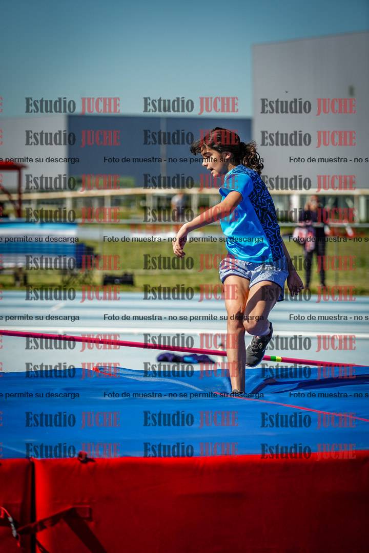 Fotos del salto en alto de mujeres - U12