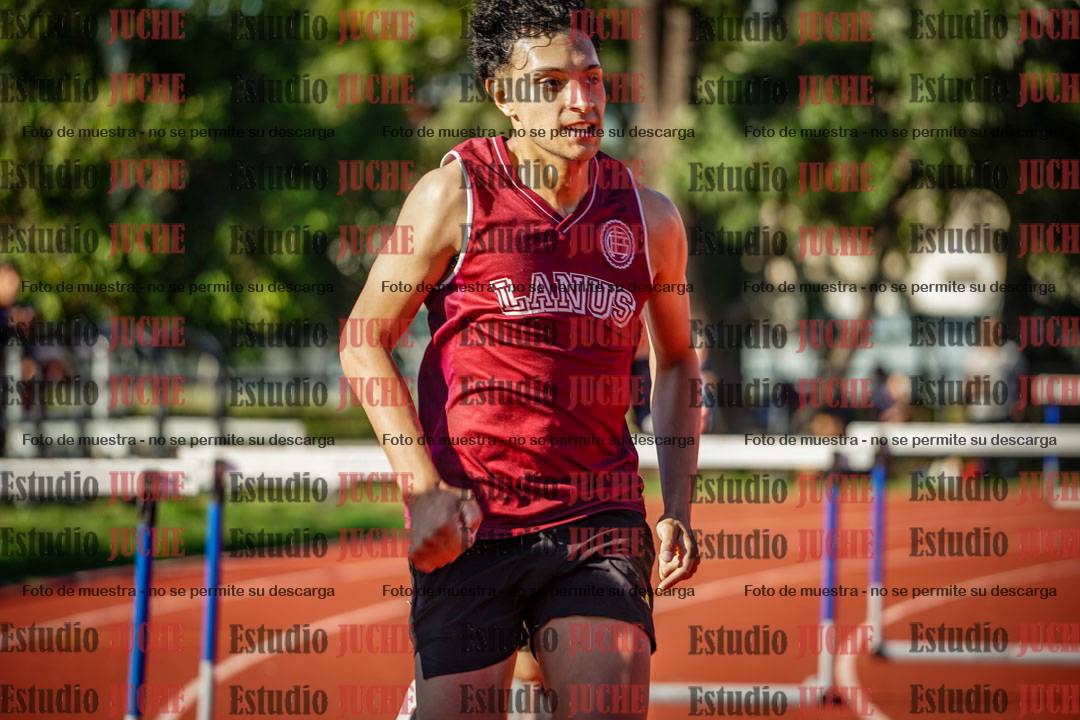 Fotos de los 400 m con vallas de varones