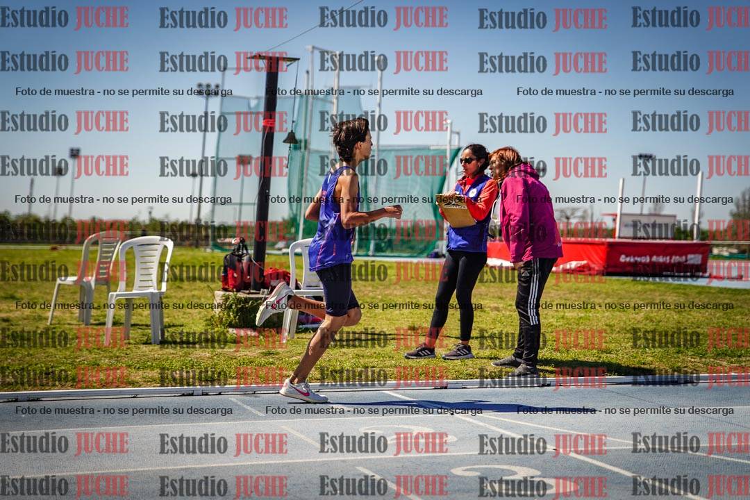 Fotos de los 600 m llanos de varones