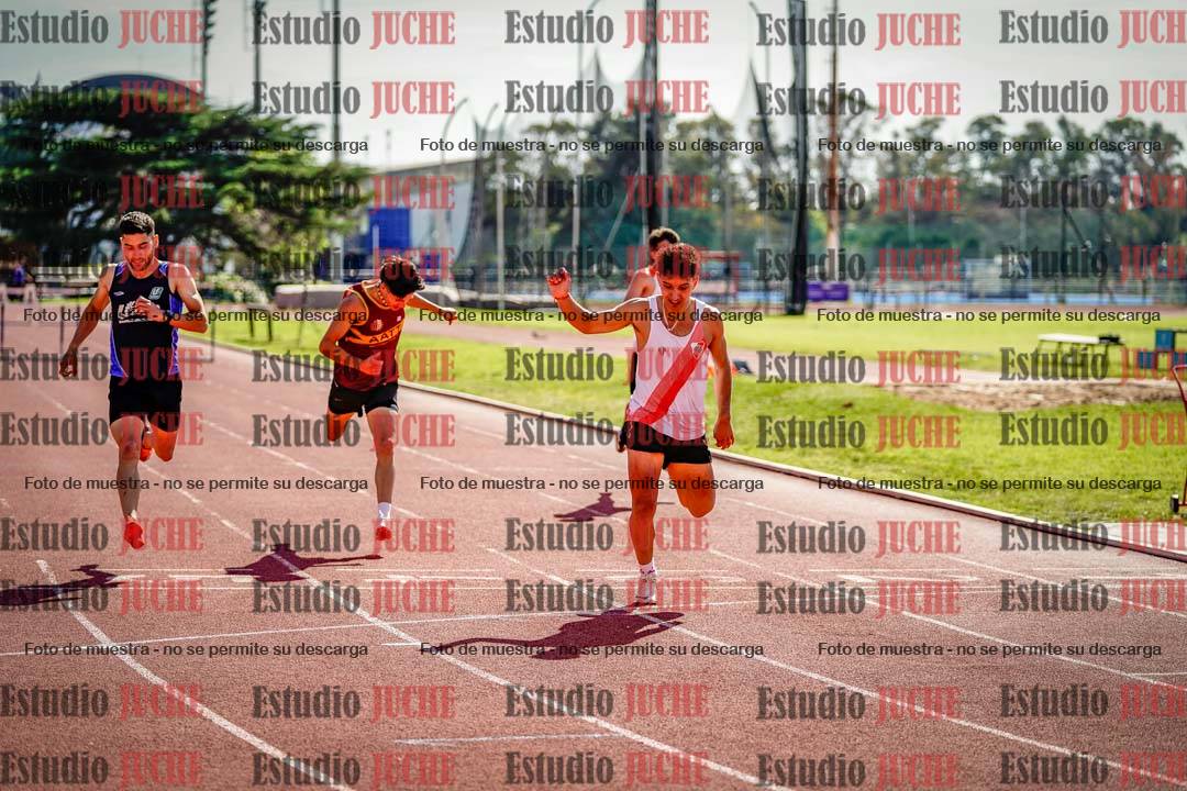 Fotos de los 400 m con vallas de varones
