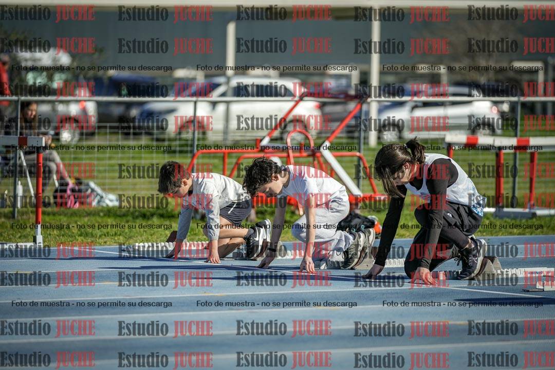 Fotos de los 80 m llanos de varones - U14