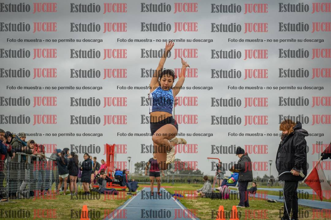 Fotos del salto en largo de mujeres - U18