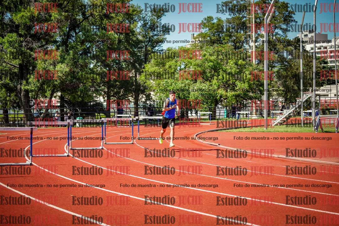 Fotos de los 400 m con vallas de varones