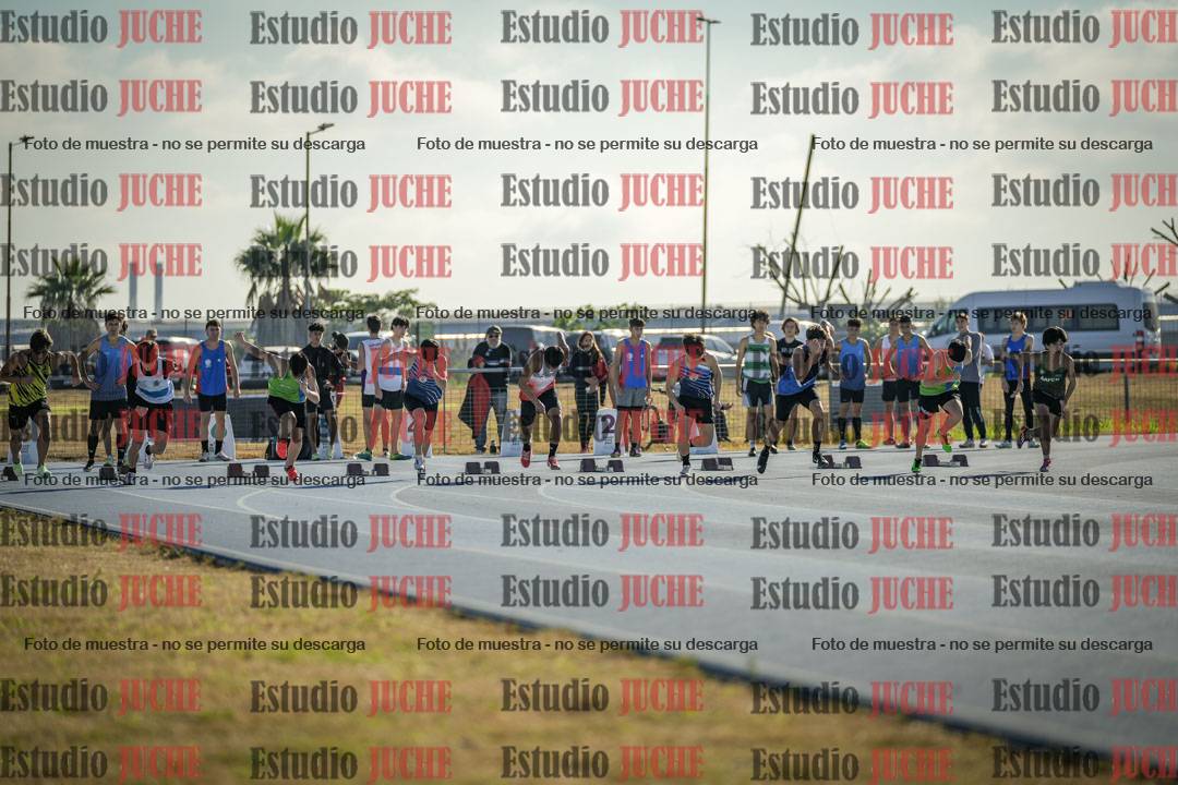 Fotos de los 100 m llanos de varones