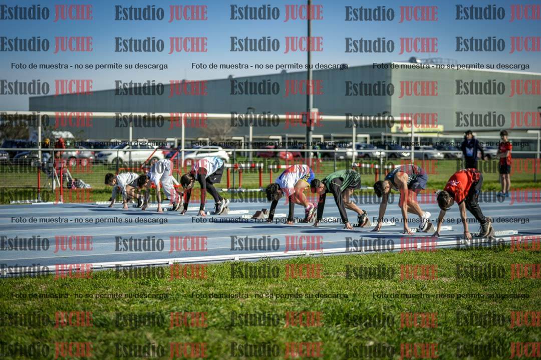 Fotos de los 80 m llanos de varones - U14