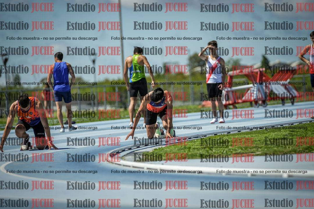 Fotos de los 200 m llanos de varones