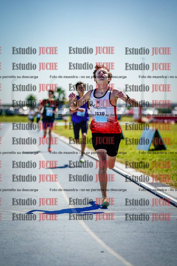 Fotos de los 600 m llanos de varones