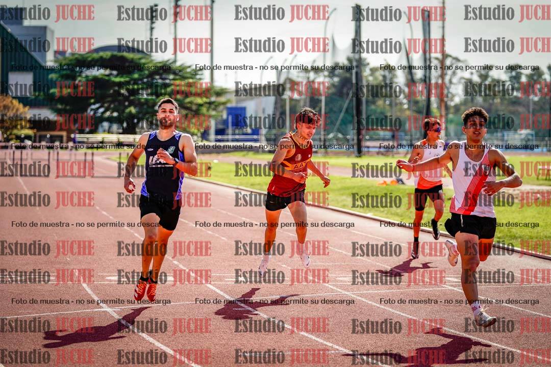 Fotos de los 400 m con vallas de varones