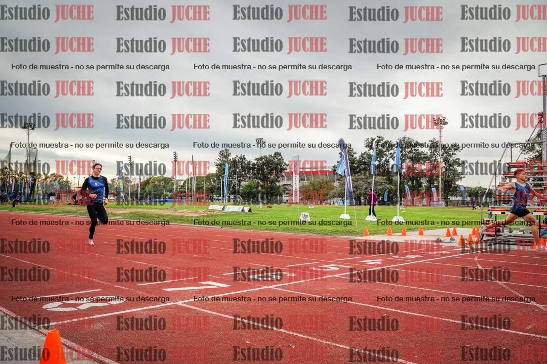 Fotos de los 400 m con vallas de varones