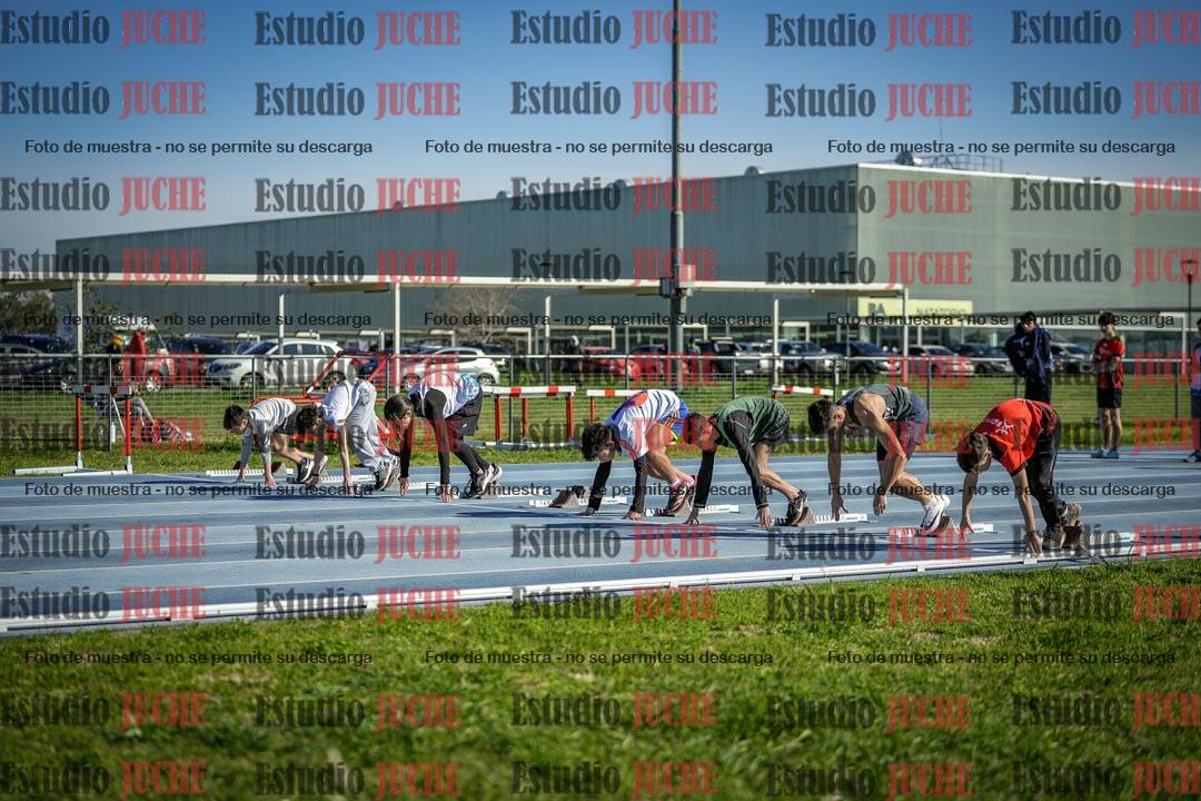 Fotos de los 80 m llanos de varones - U14