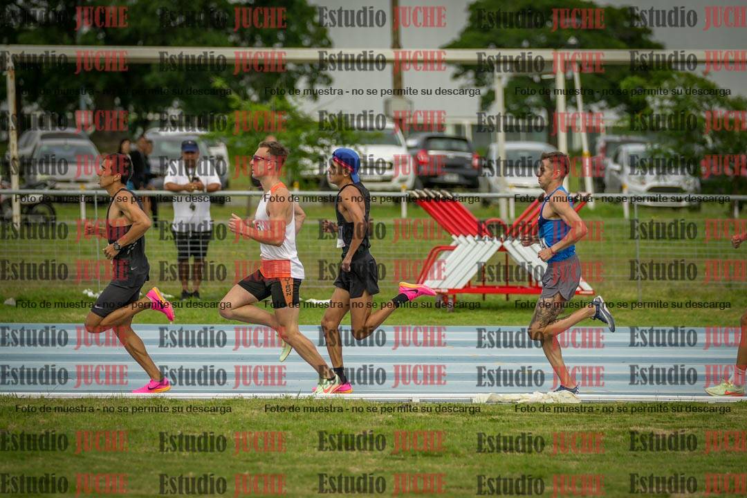 Fotos de los 1000 m llanos de varones
