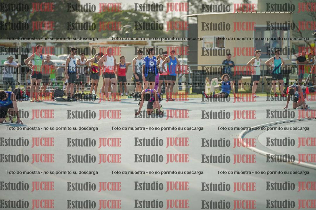 Fotos de los 400 m llanos de varones