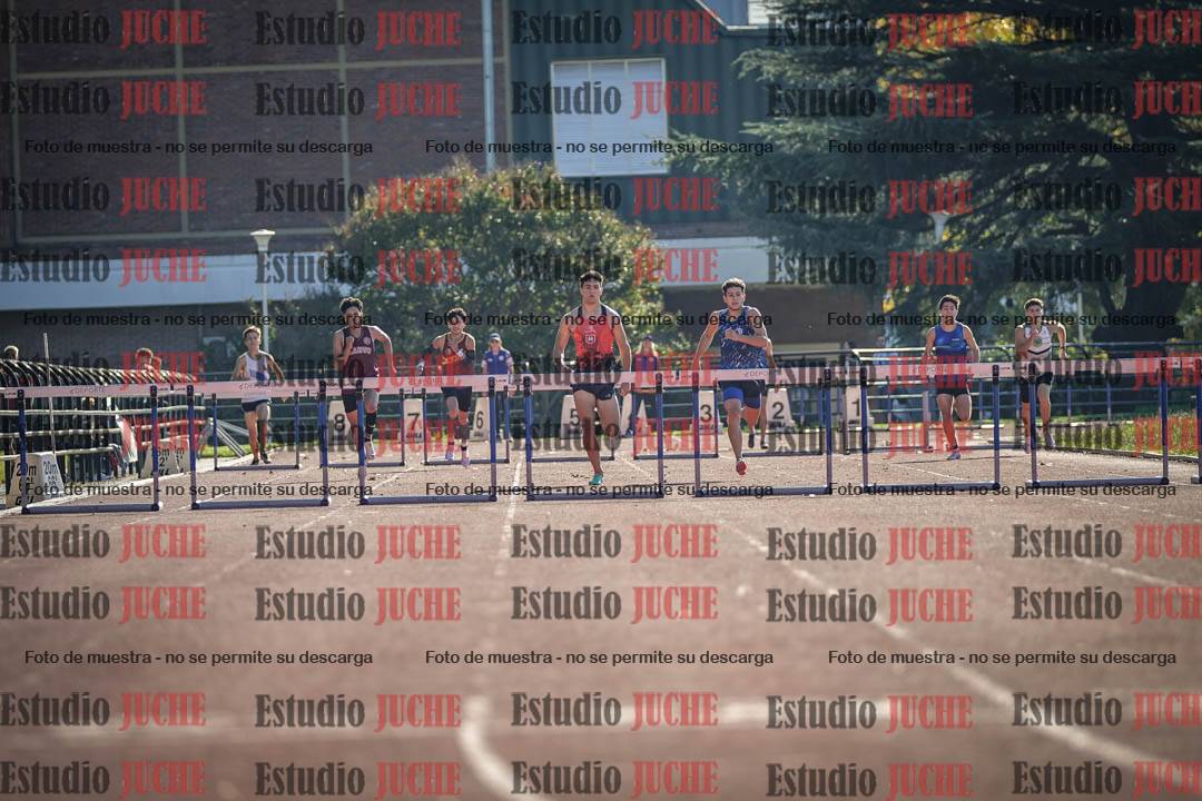 Fotos de los 400 m con vallas de varones