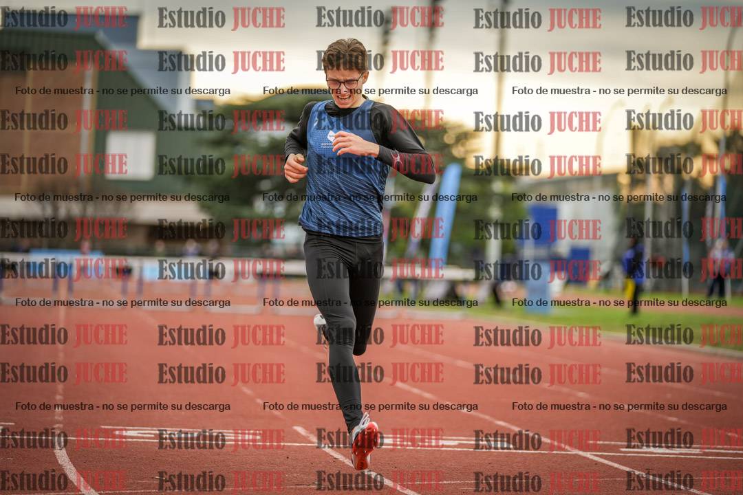 Fotos de los 400 m con vallas de varones