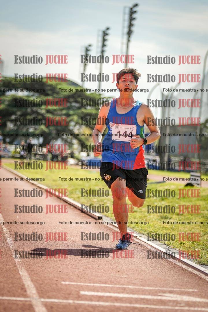 Fotos de los 1500 m con obstáculos de varones