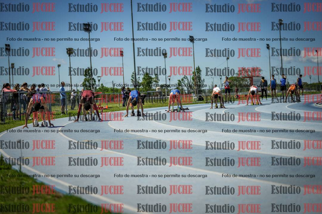 Fotos de los 200 m llanos de varones