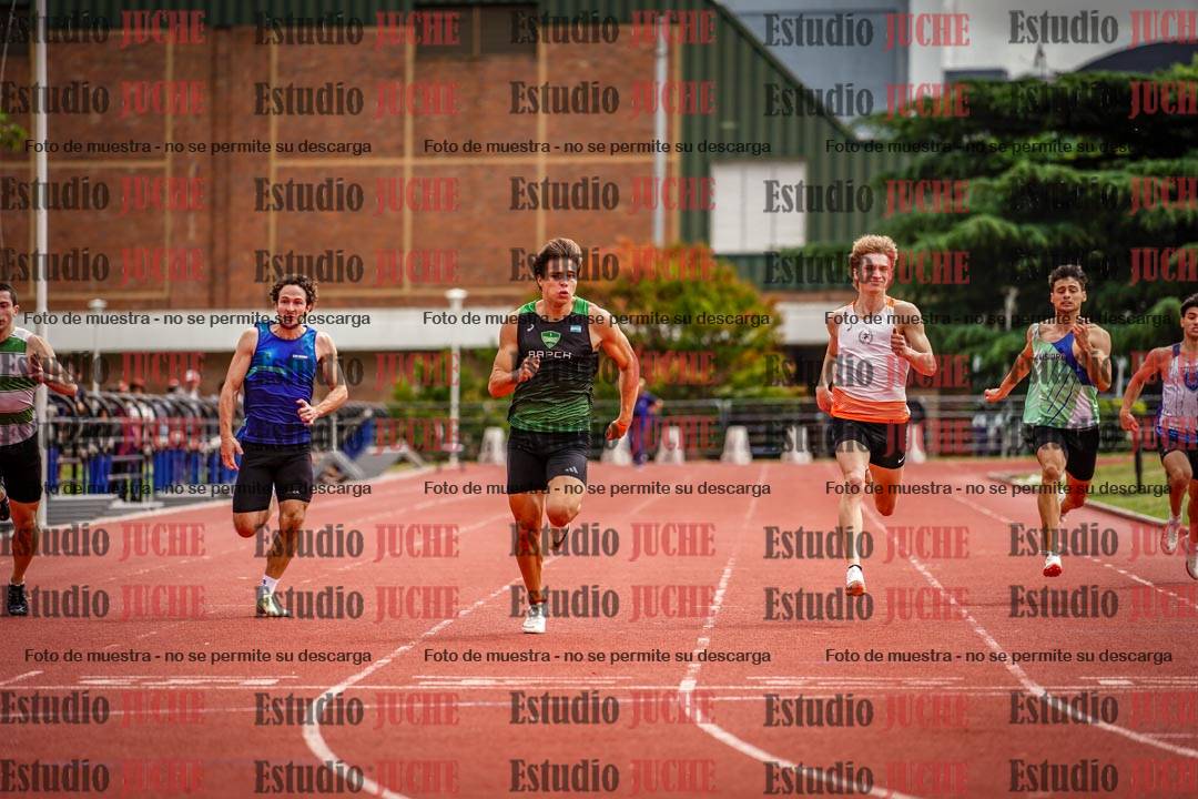 Fotos de los 200 m llanos de varones