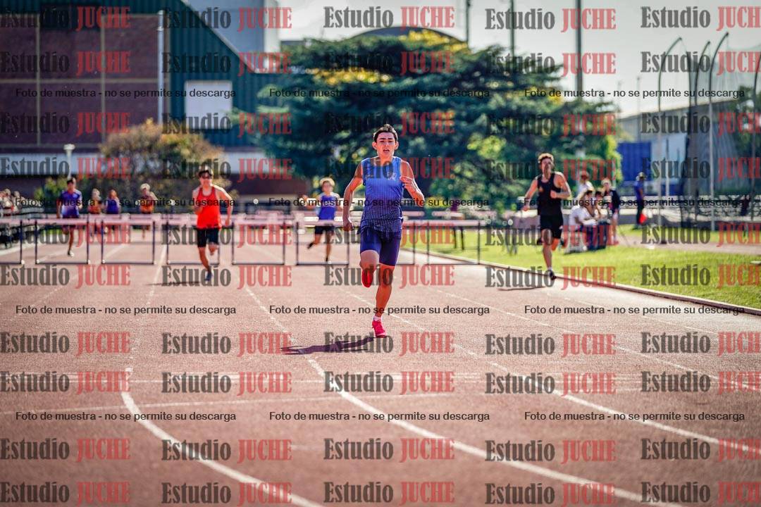 Fotos de los 400 m con vallas de varones