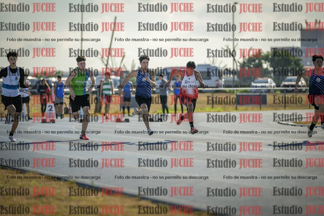 Fotos de los 100 m llanos de varones
