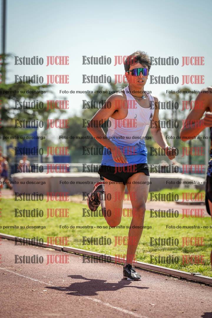 Fotos de los 2400 m de varones