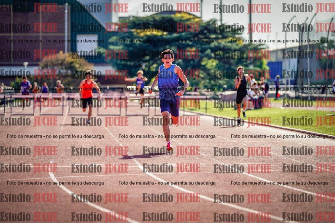 Fotos de los 400 m con vallas de varones