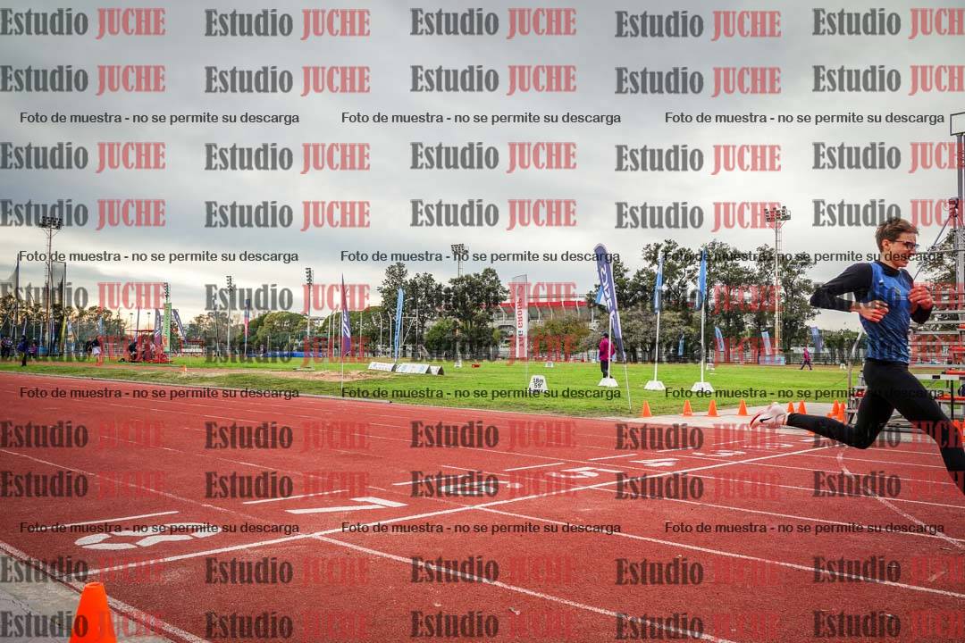 Fotos de los 400 m con vallas de varones