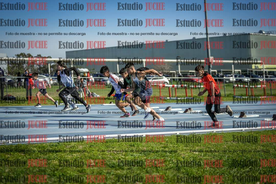 Fotos de los 80 m llanos de varones - U14