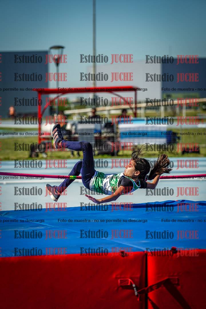 Fotos del salto en alto de mujeres - U12