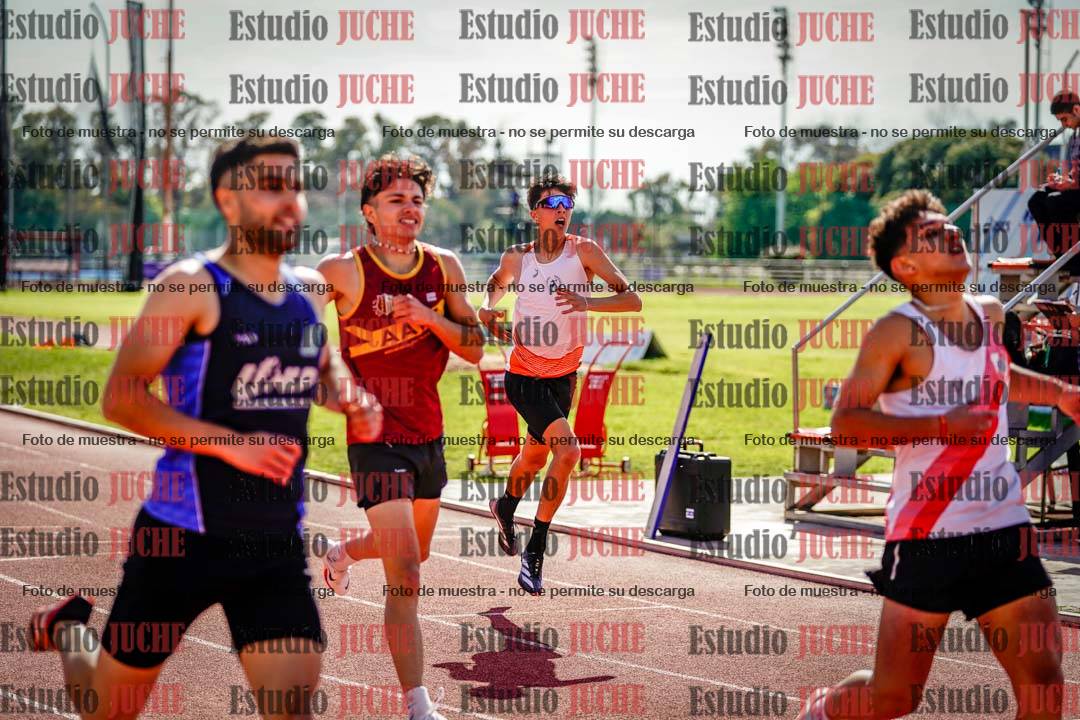 Fotos de los 400 m con vallas de varones