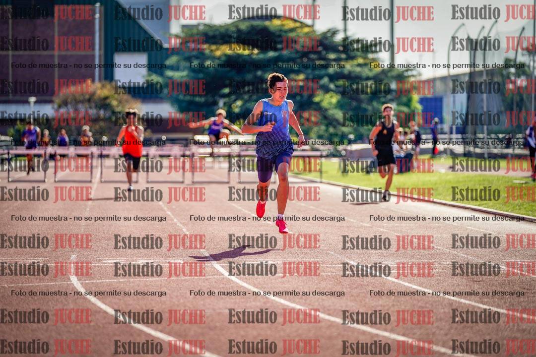 Fotos de los 400 m con vallas de varones