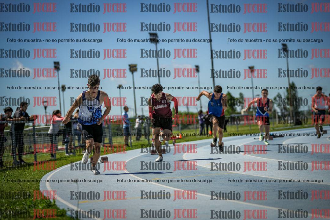 Fotos de los 200 m llanos de varones