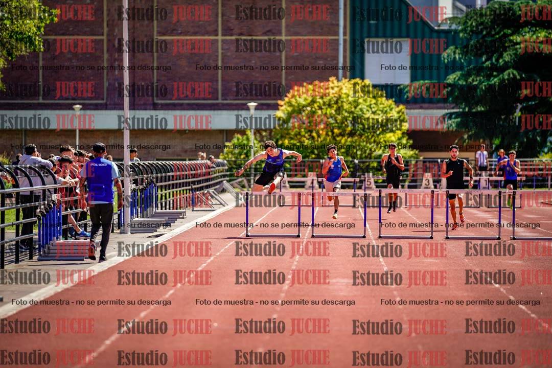 Fotos de los 400 m con vallas de varones